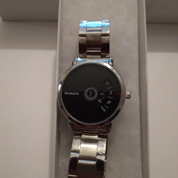 Men's Watch - Picture 1 of 1